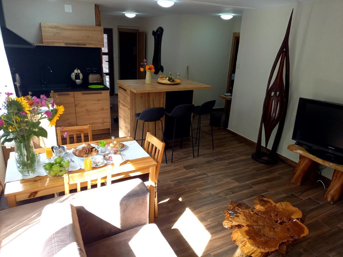 Appartamento Apartman Nada Fužine Esterno foto